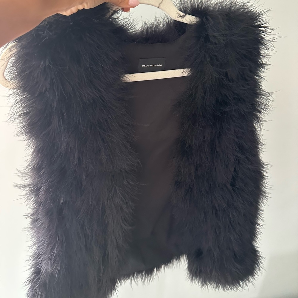 Beautiful vest - Picture 3 of 3